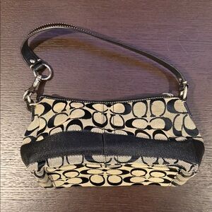 Elegant Black and Cream Shoulder Bag